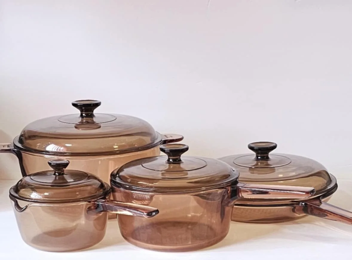 8 pieces Vintage Pyrex Cookware Set