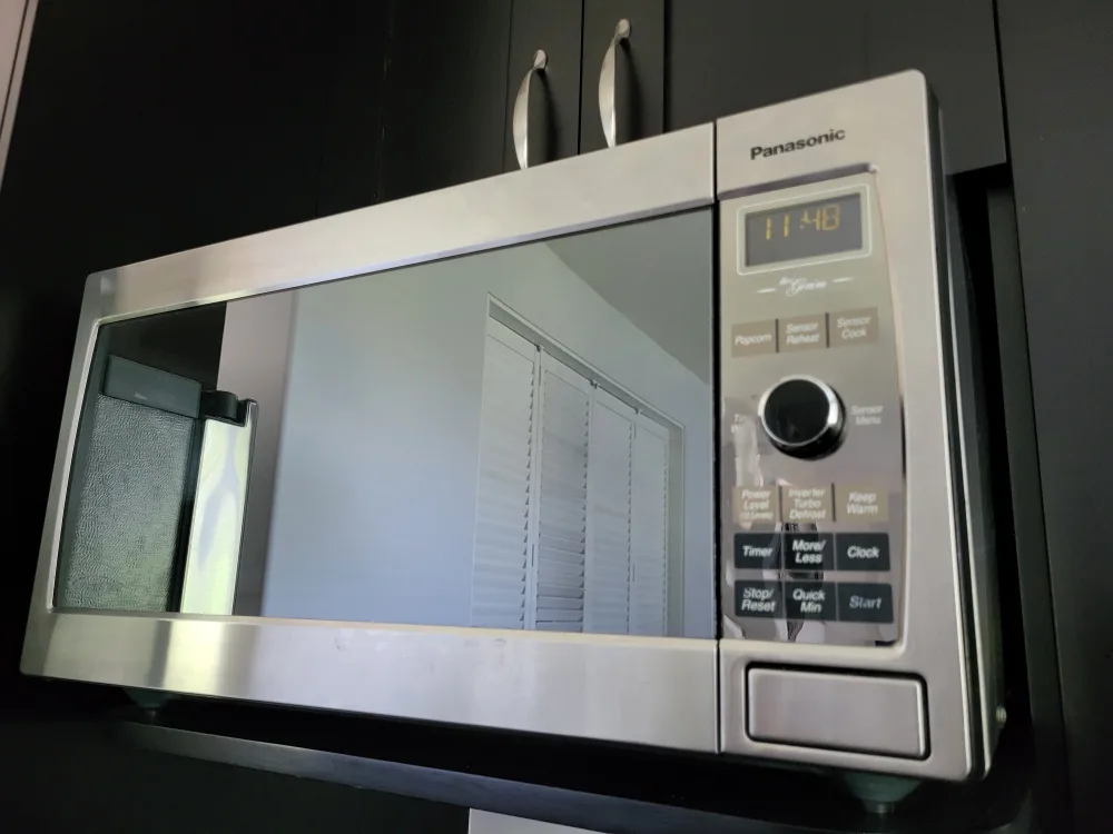 Panasonic Microwave thumbnail