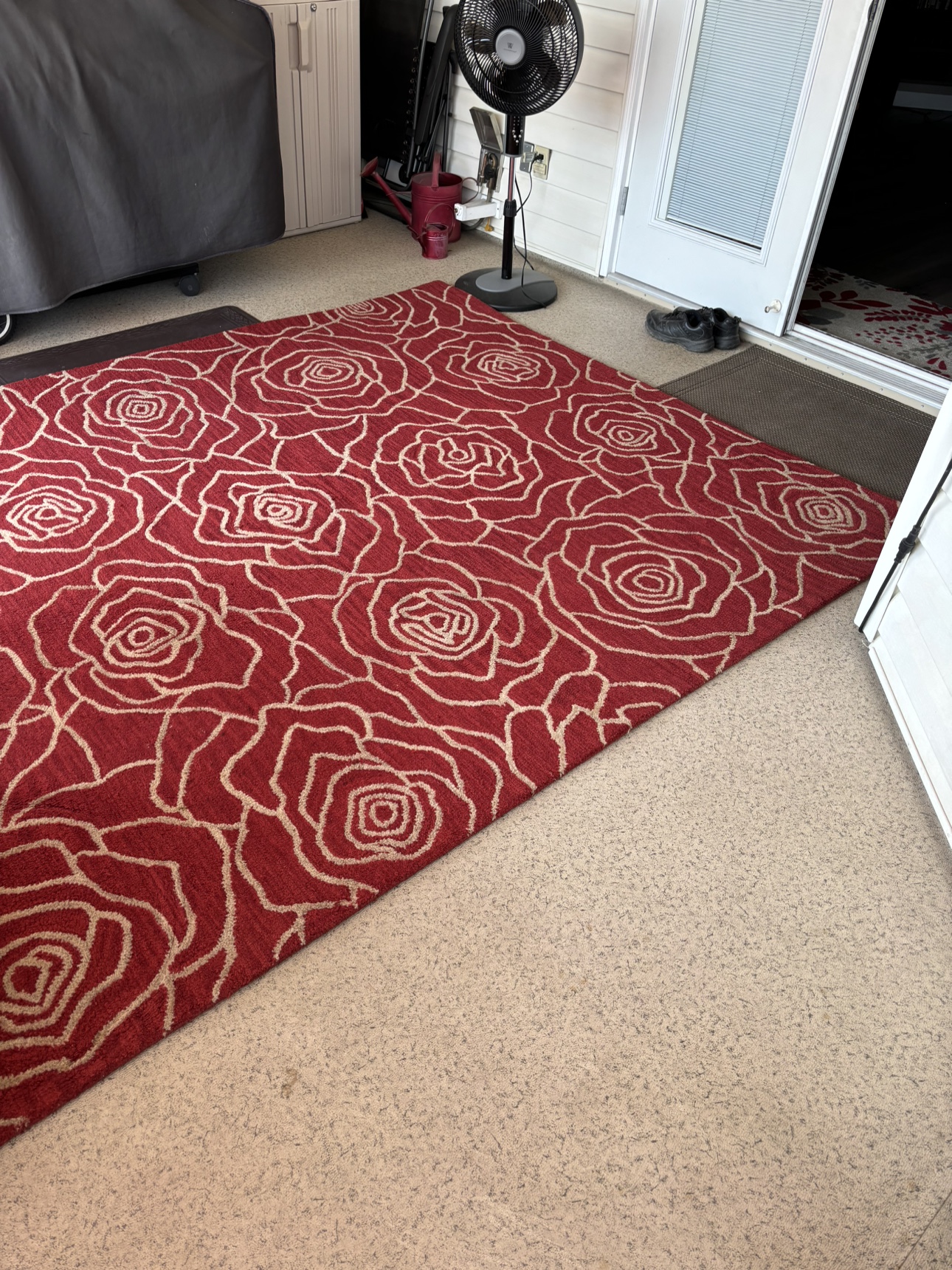 Red Rose Area Rug - photo 2