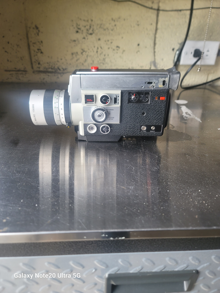 Canon Auto Zoom 814 Electronic Video Camera - photo 4