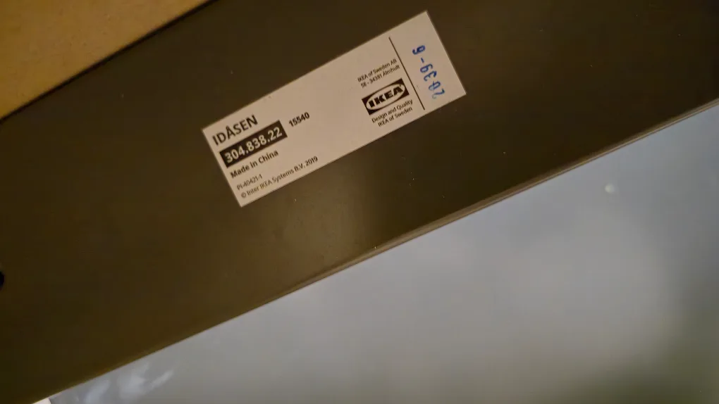 Black Desk from ikea image indicator(8)