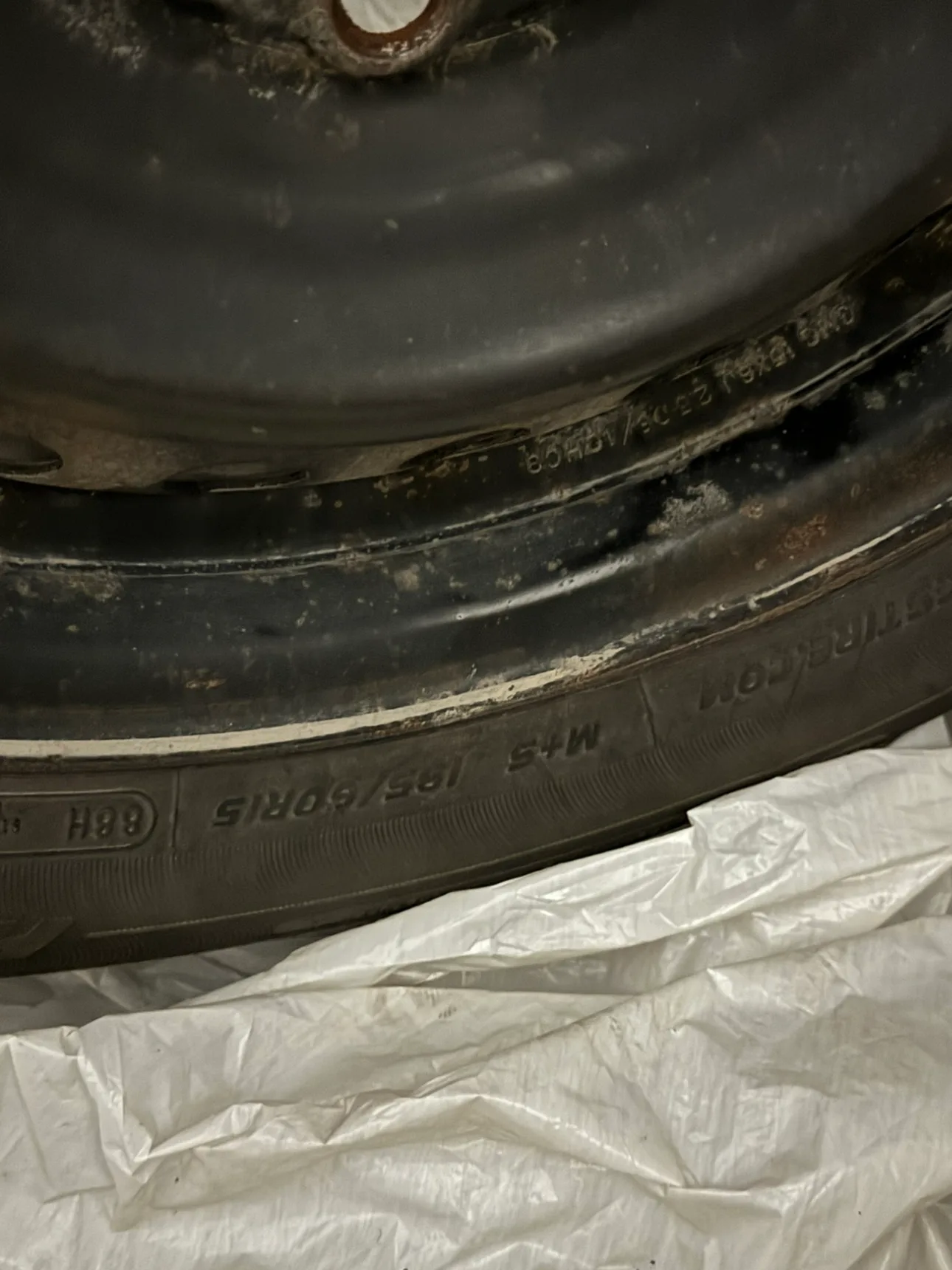 5 Hercules Roadtour tires on rims image indicator(3)