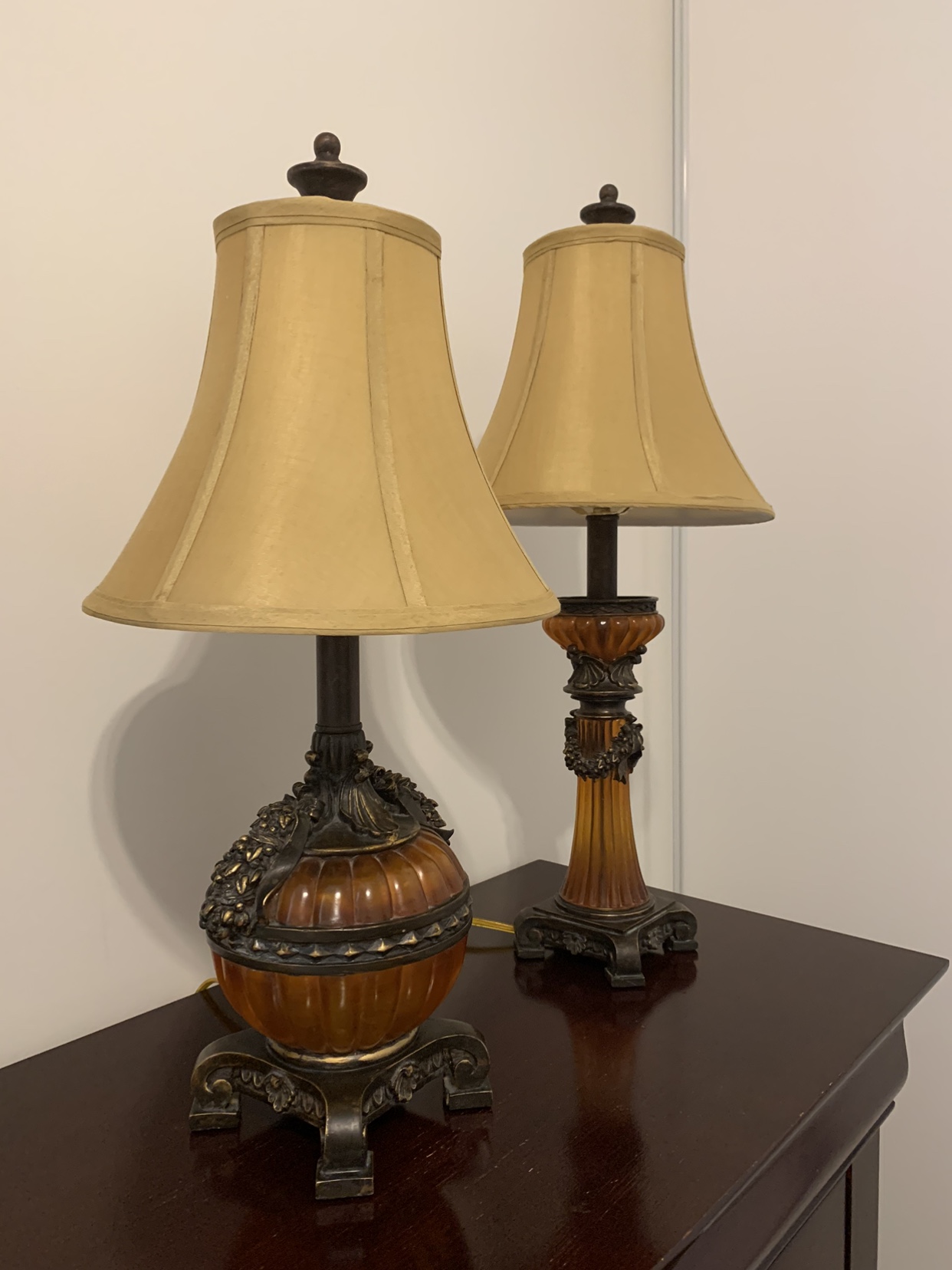 Pair of Table Lamps - photo 2