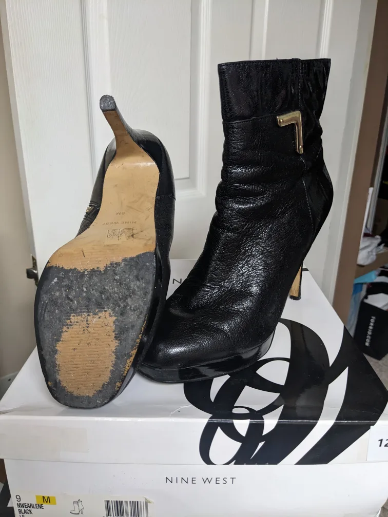 Nine West Women's Black Leather Boots image indicator(3)
