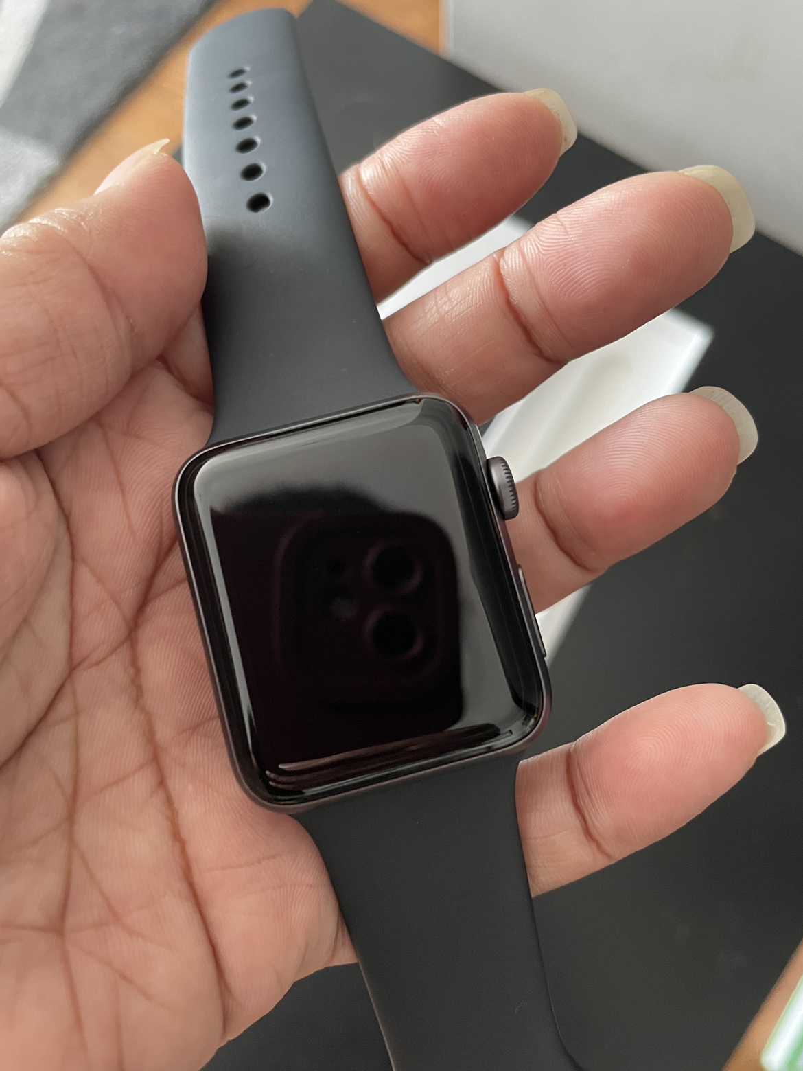 Apple Watch Series 3 - 42mm Space Grey Aluminium - photo 2