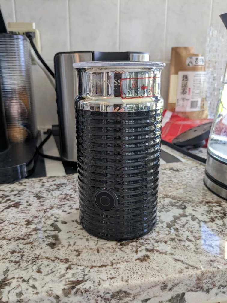 Nespresso Aeroccino 3 Milk Frother 🧡 image indicator(4)