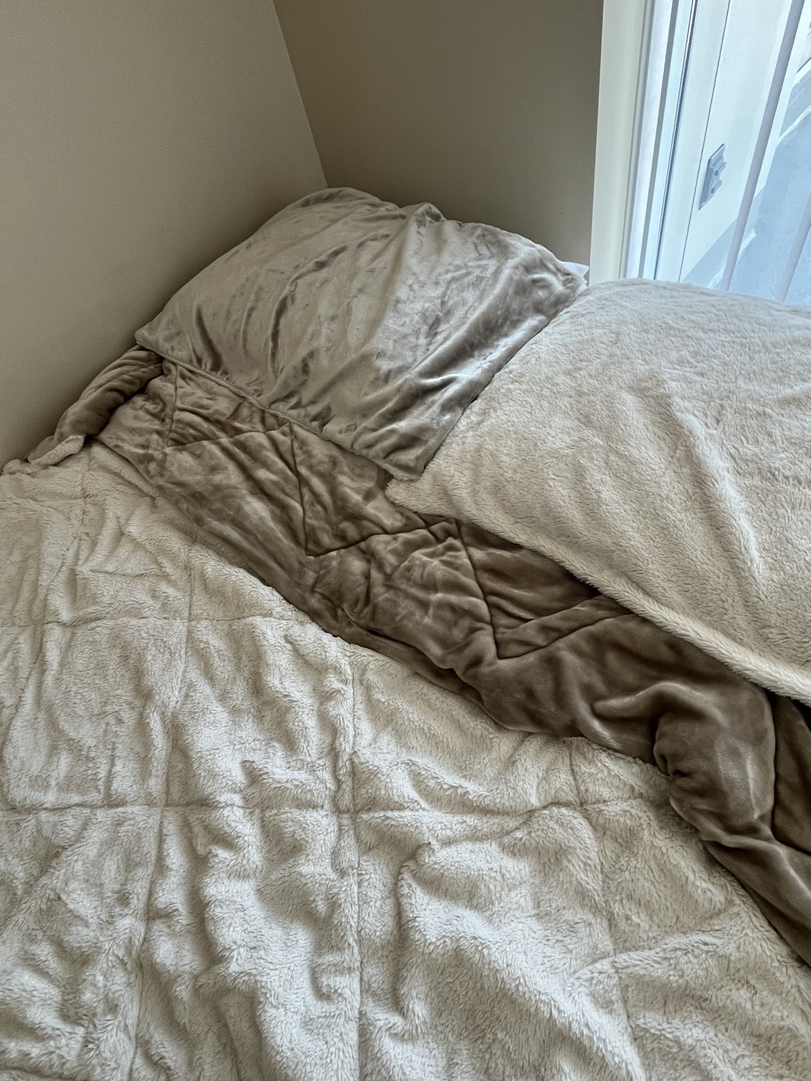 London Fog 3 Piece Comforter Set - photo 2