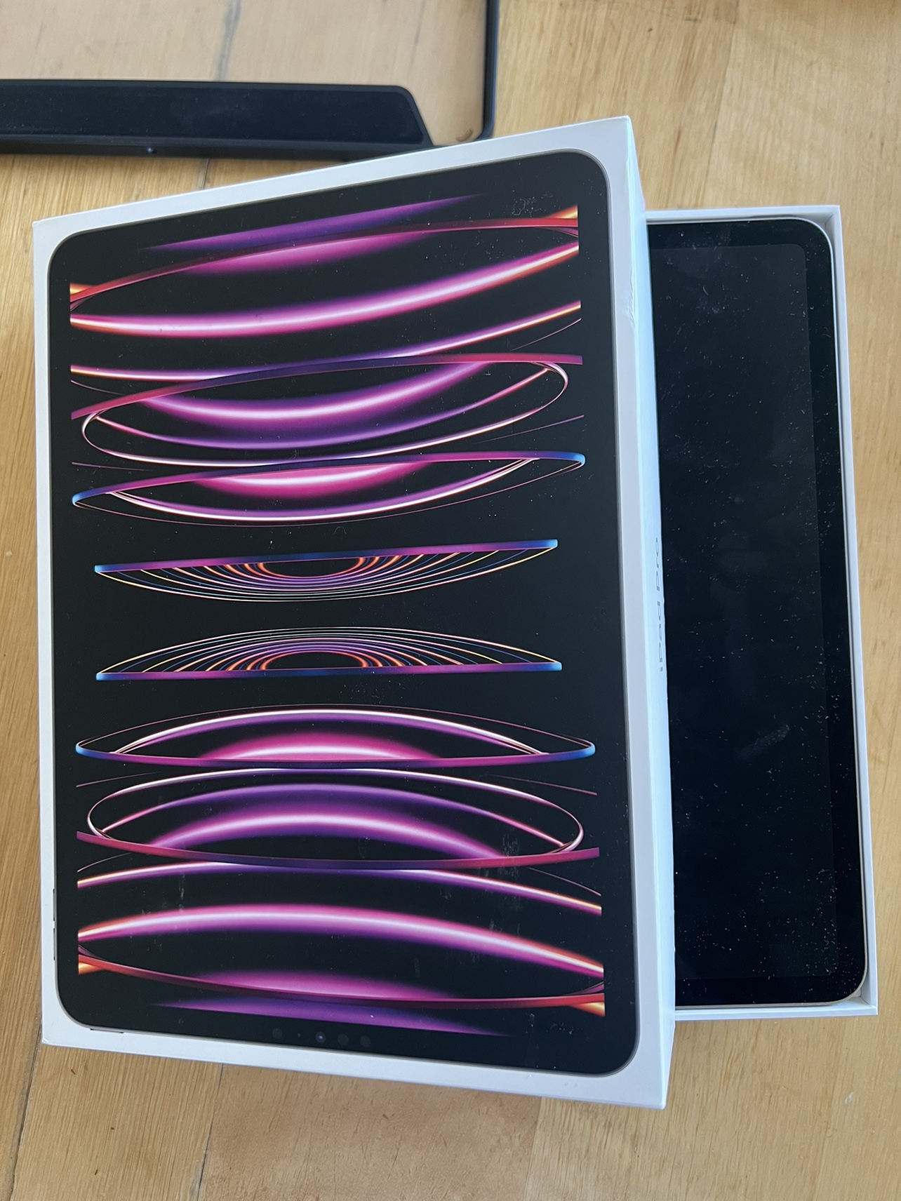 iPad Pro 11" WIFI 128g like new