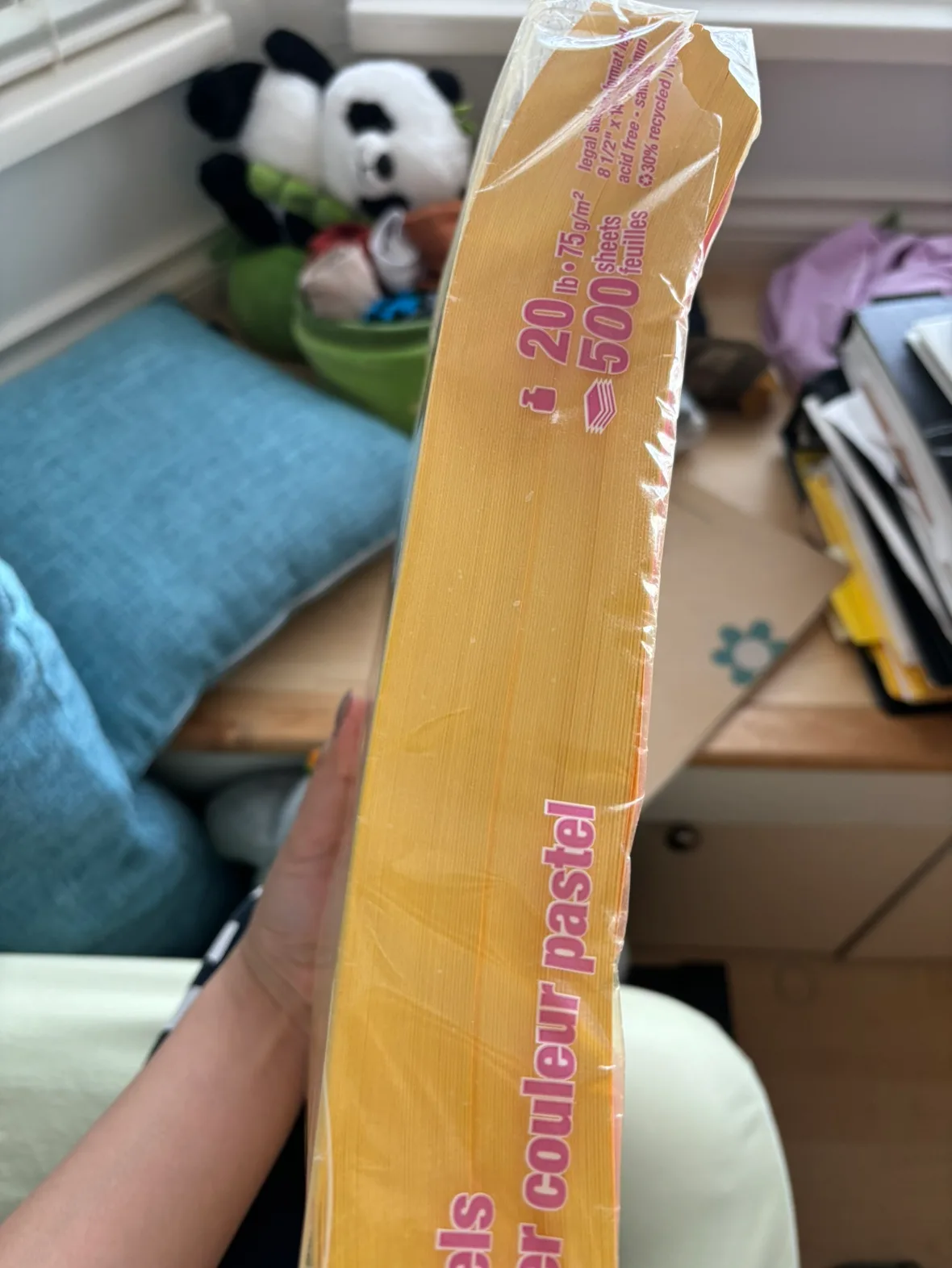 Staples Pastel Legal Paper image indicator(2)