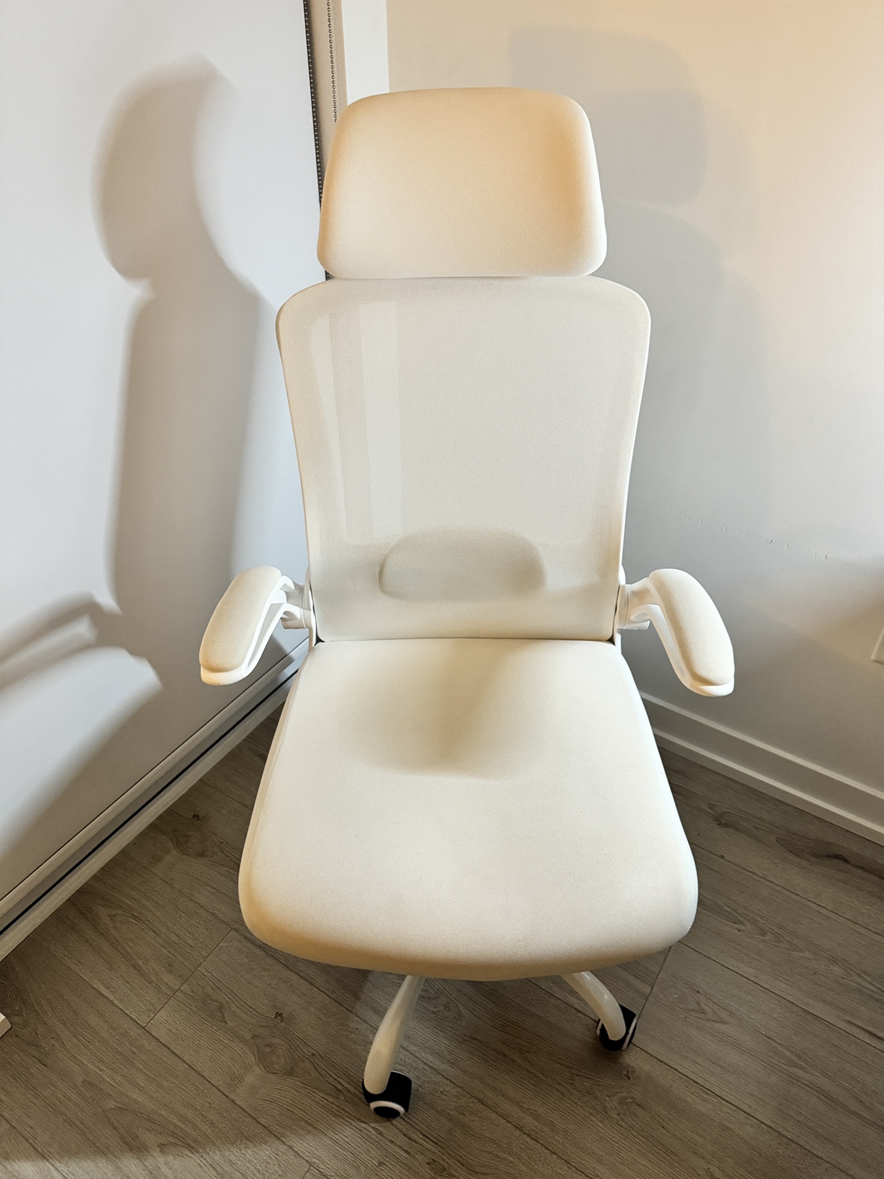 White Office Chair - photo 2