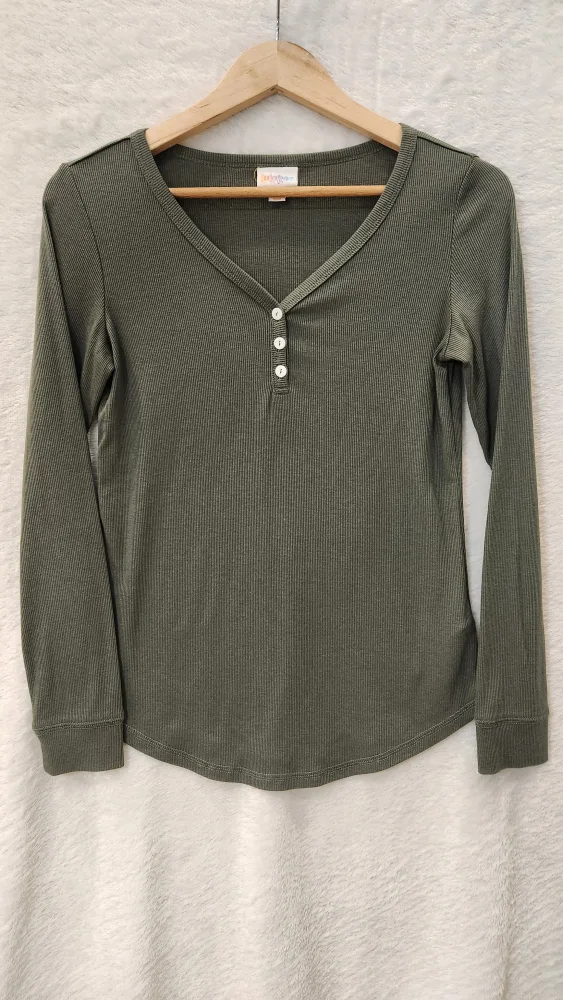 Fall sweaters. various brands. image indicator(6)