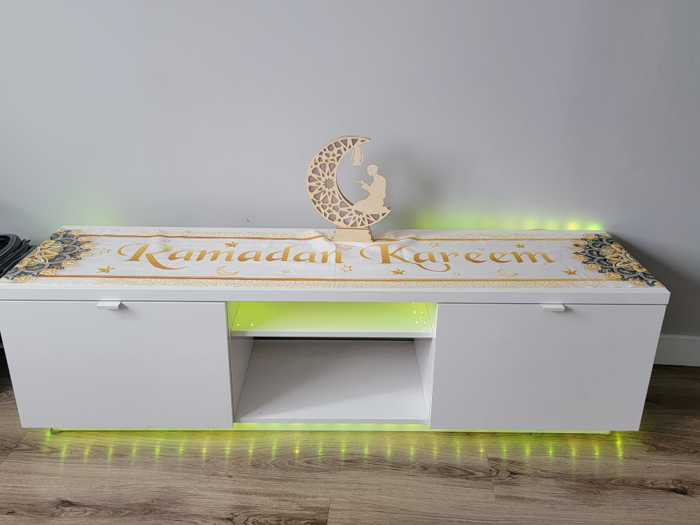 White Tv stand