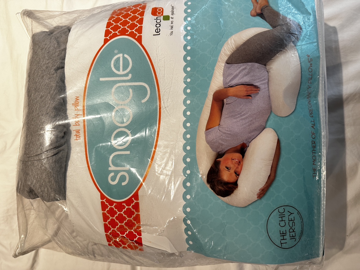 Pregnancy pillow + cover - photo 3