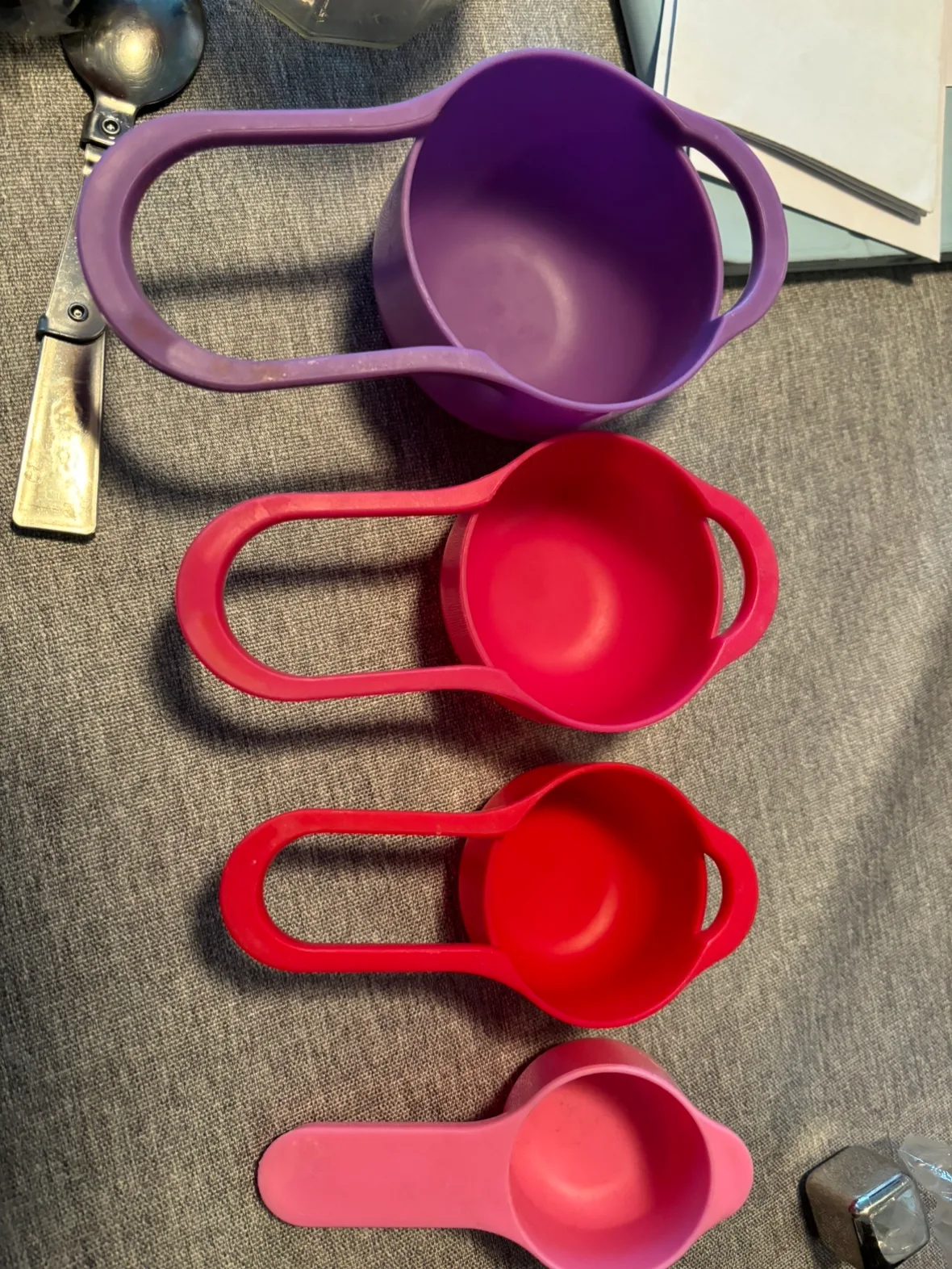 Assorted Kitchen Small Items image indicator(7)