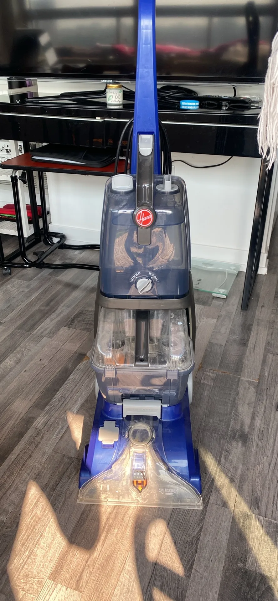 Hoover SpinScrub Carpet Cleaner thumbnail