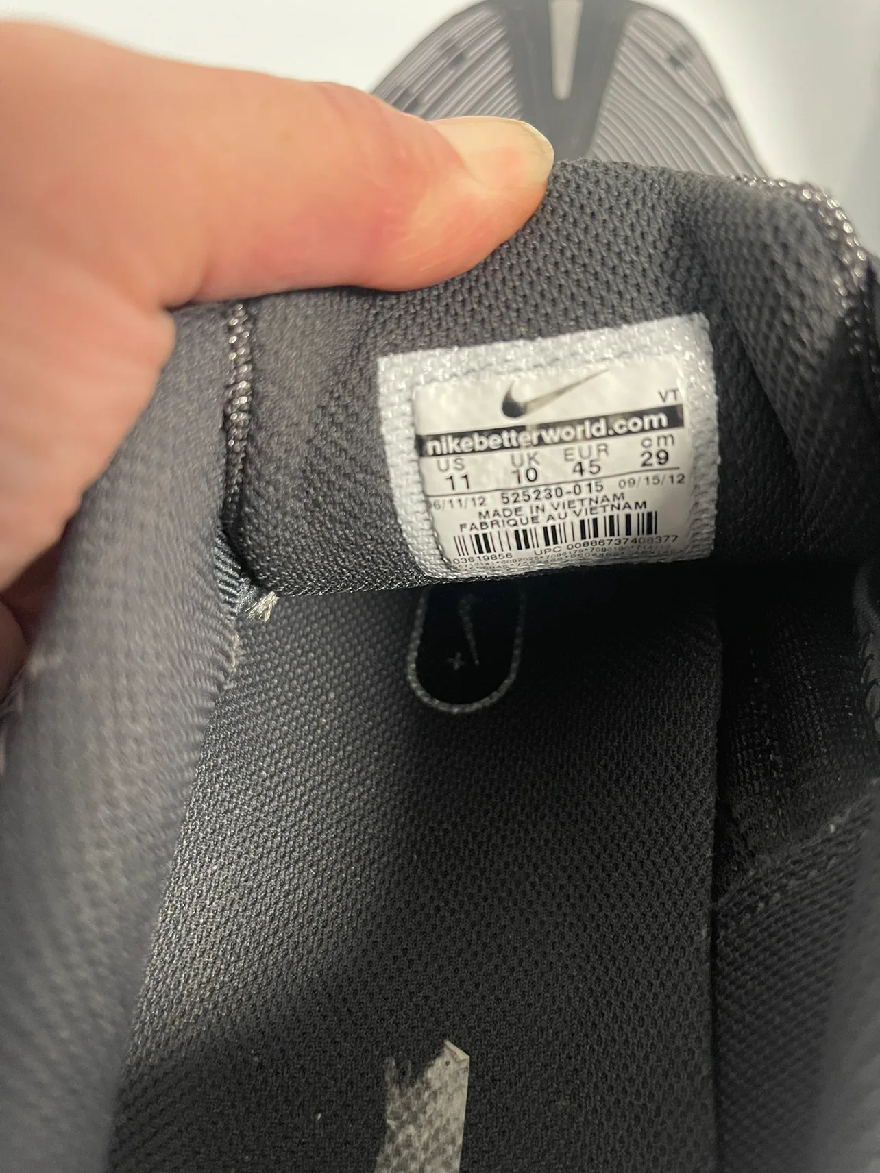 Nike Men’s size 11 image indicator(4)