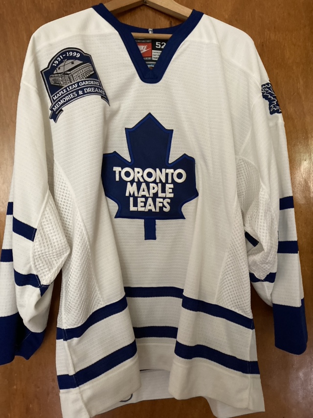 Toronto Maple Leafs Jersey - Size 52
