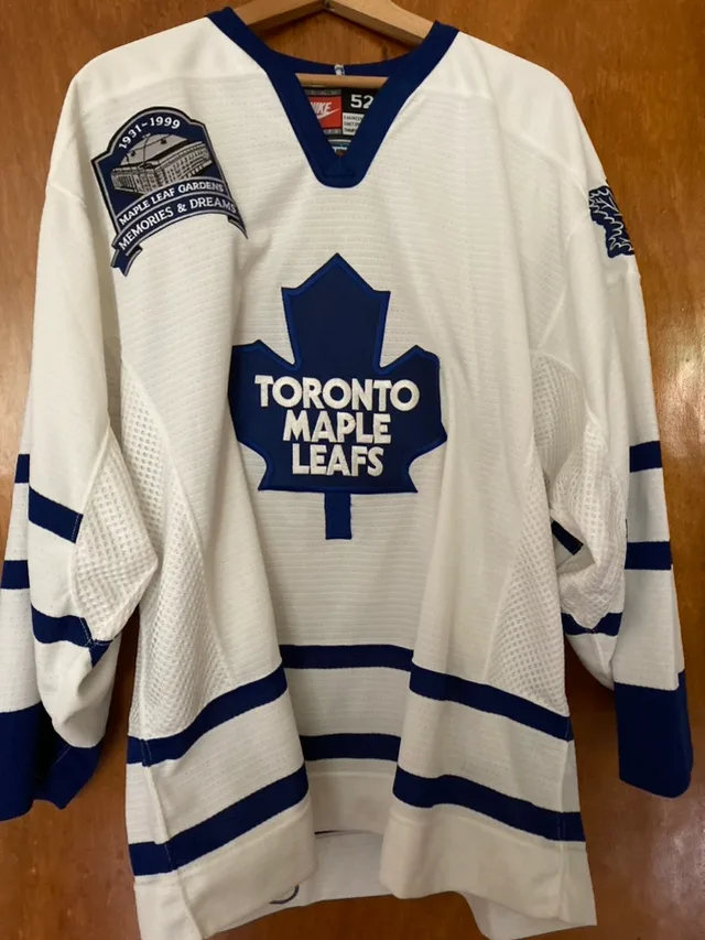 Toronto Maple Leafs Jersey - Size 52 thumbnail