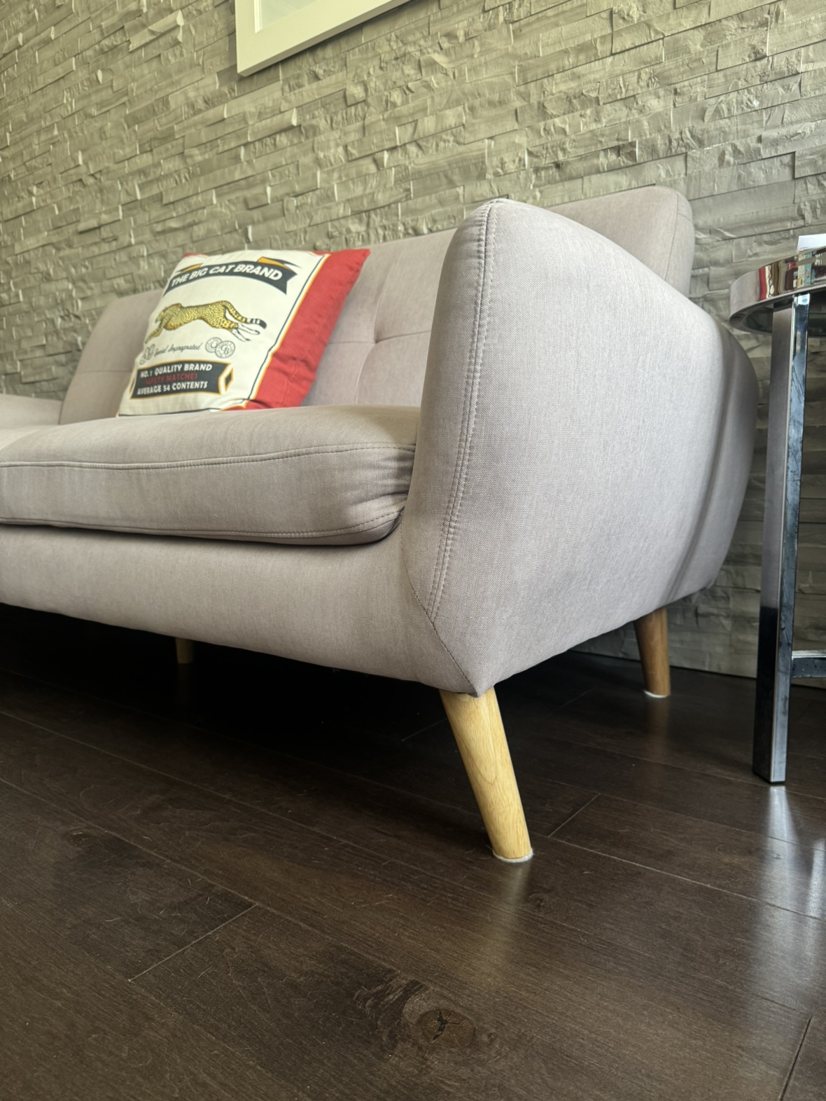 Dusty rose 2 seater modern couch - photo 5