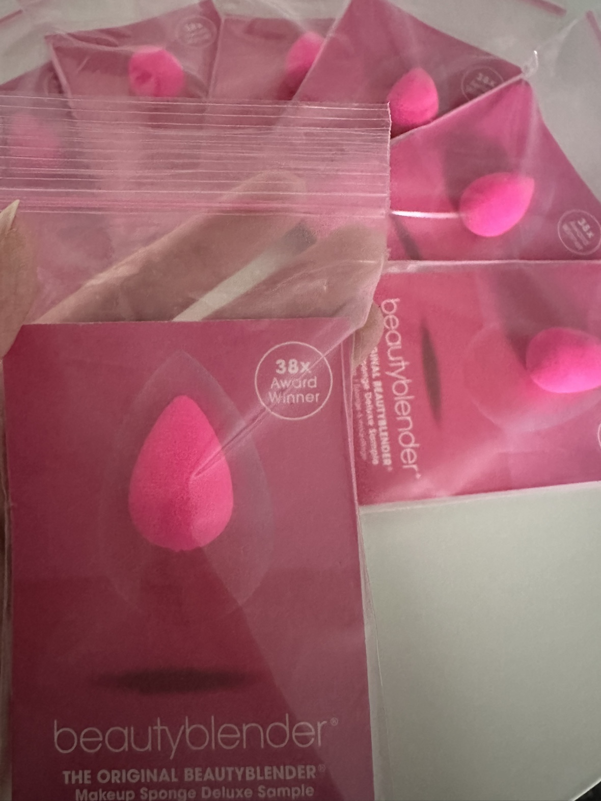 Beautyblender Makeup Sponge mini - photo 3