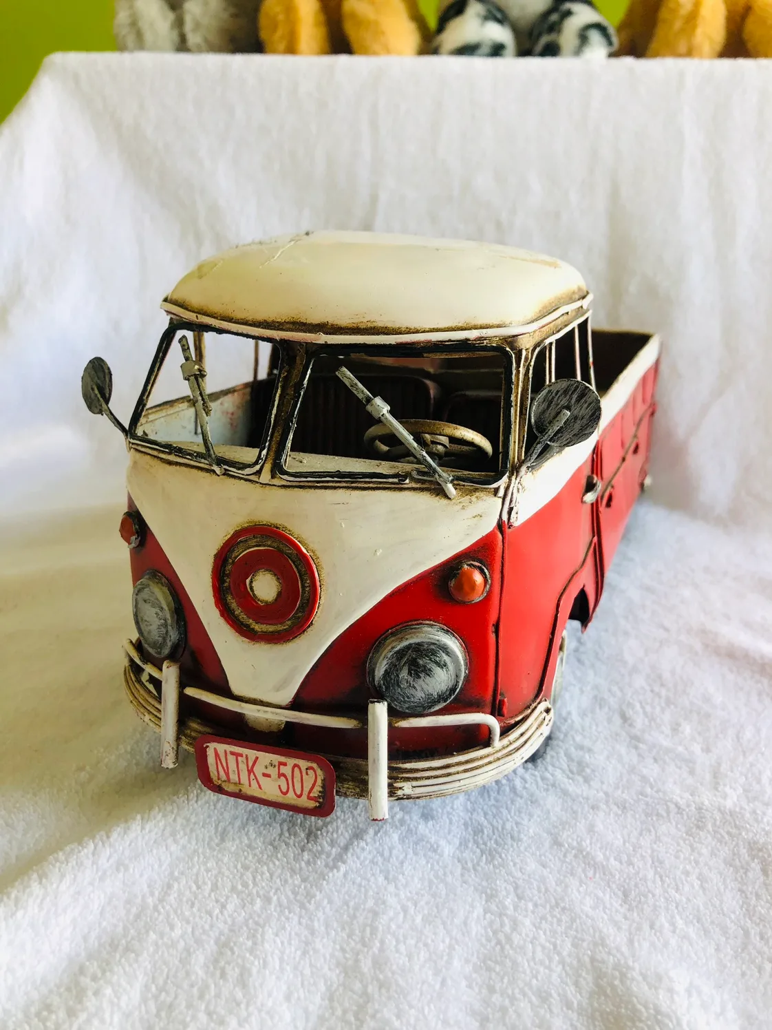 VOLKSWAGEN TOY PICKUP image indicator(2)