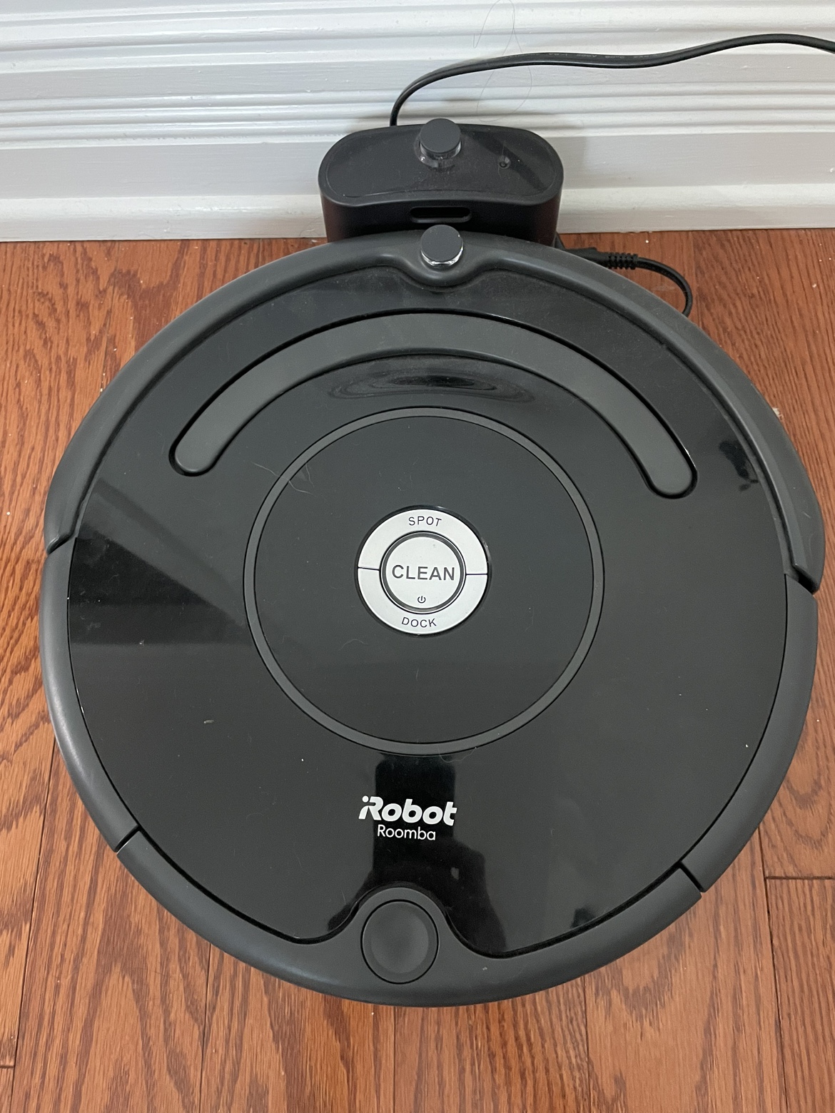 iRobot Roomba Vacuum 671