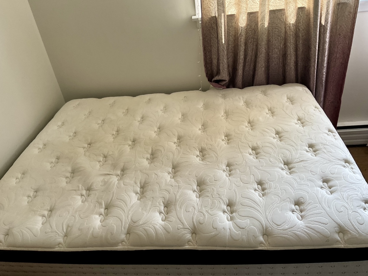 Kingsdown Unison Queen Mattress Set - photo 3
