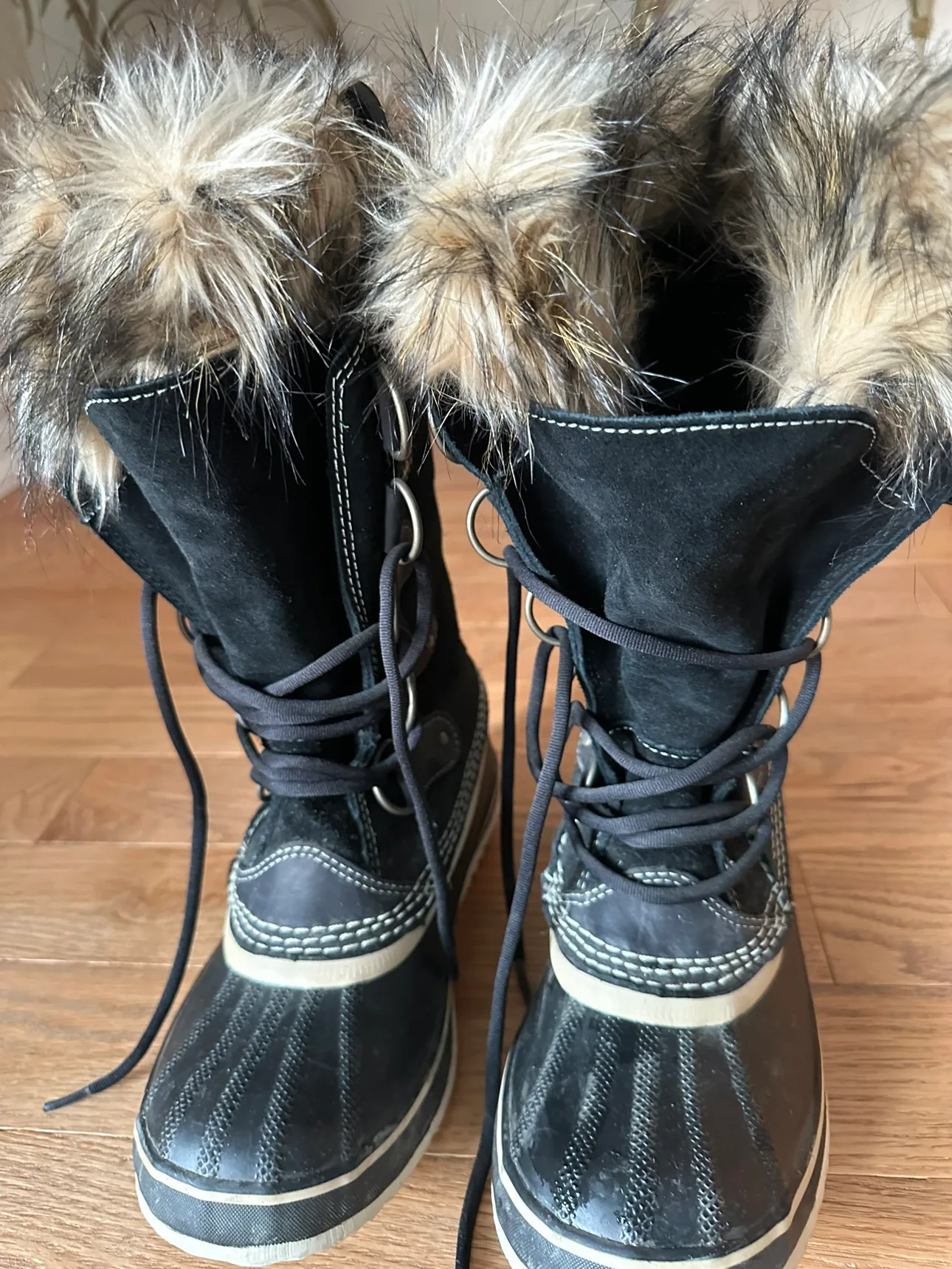 Sorel Women's Winter Boots image indicator(2)