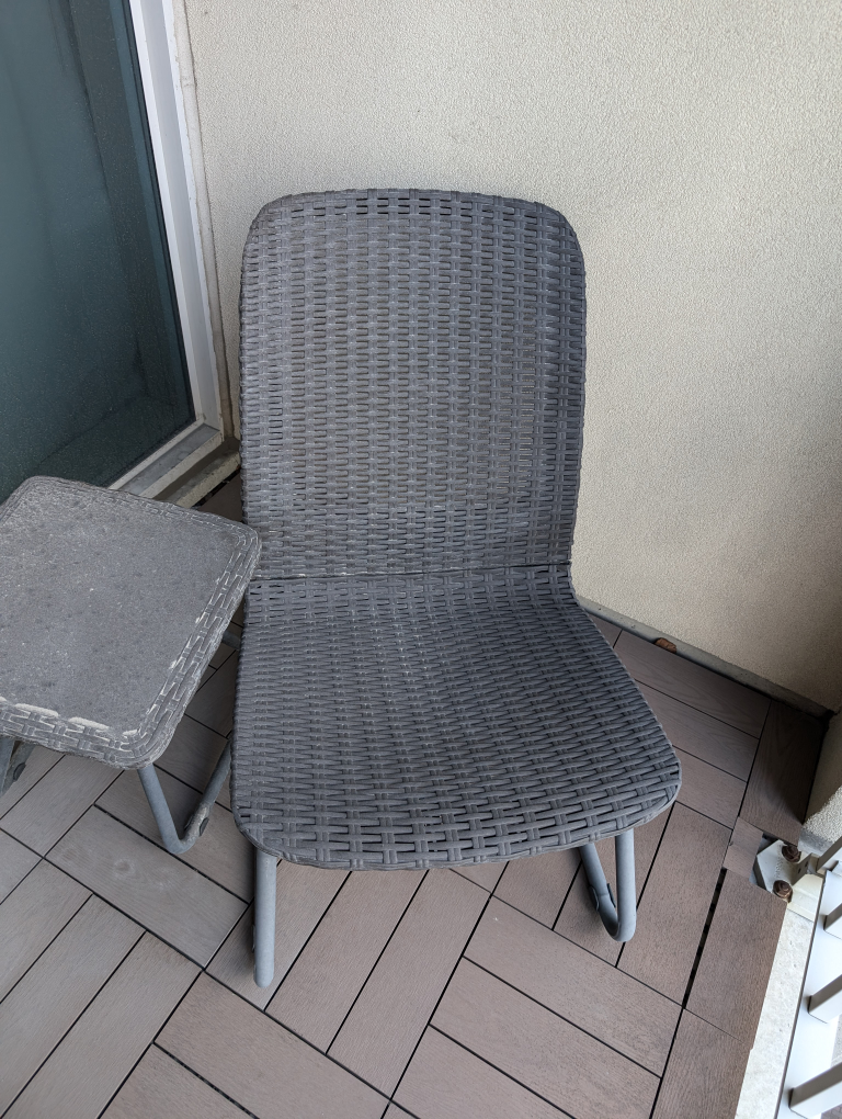 2 Patio Chairs and Table