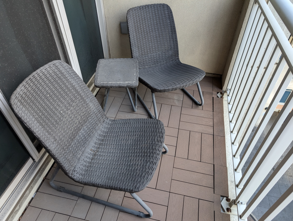 2 Patio Chairs and Table - photo 3