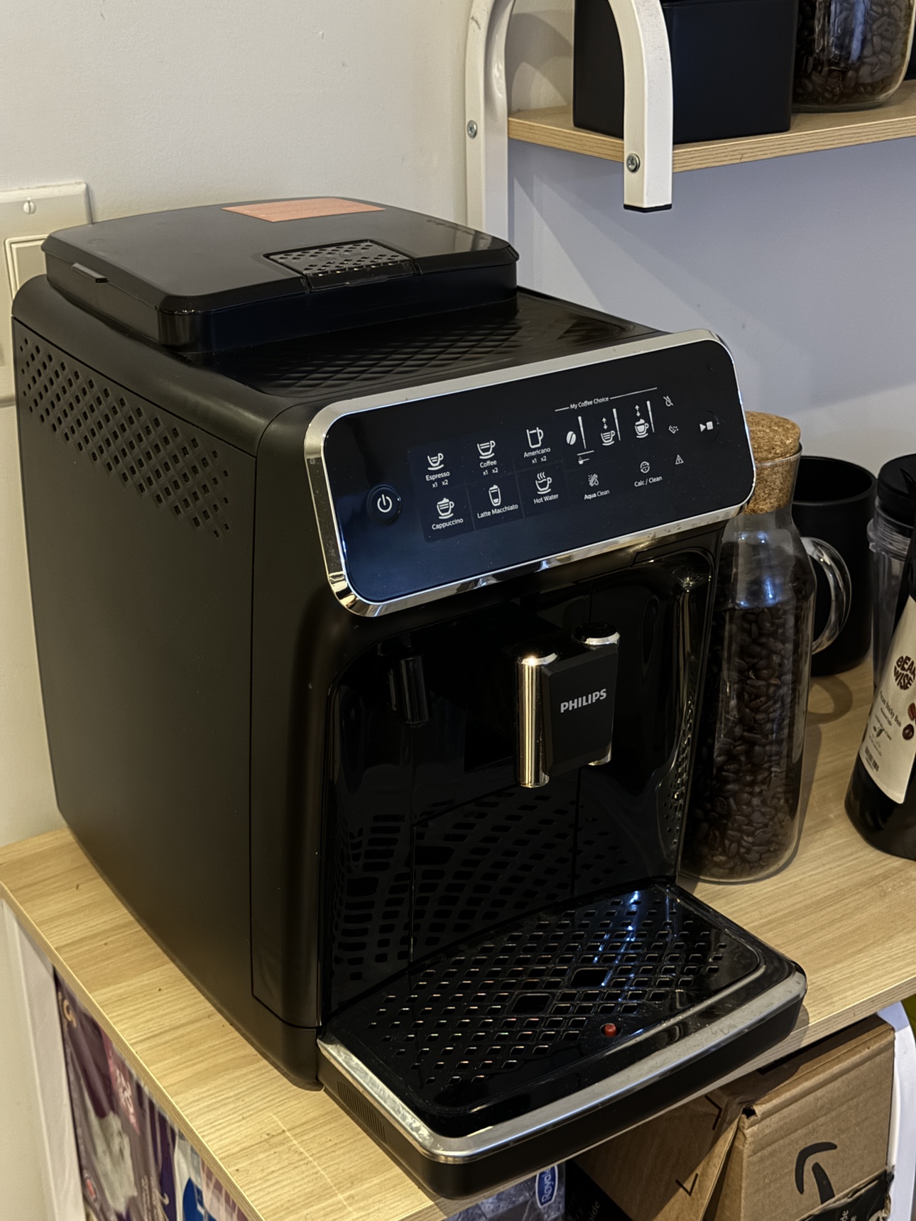 Philips 3200 Fully Automatic Coffee Machine - 5 Coffee Options