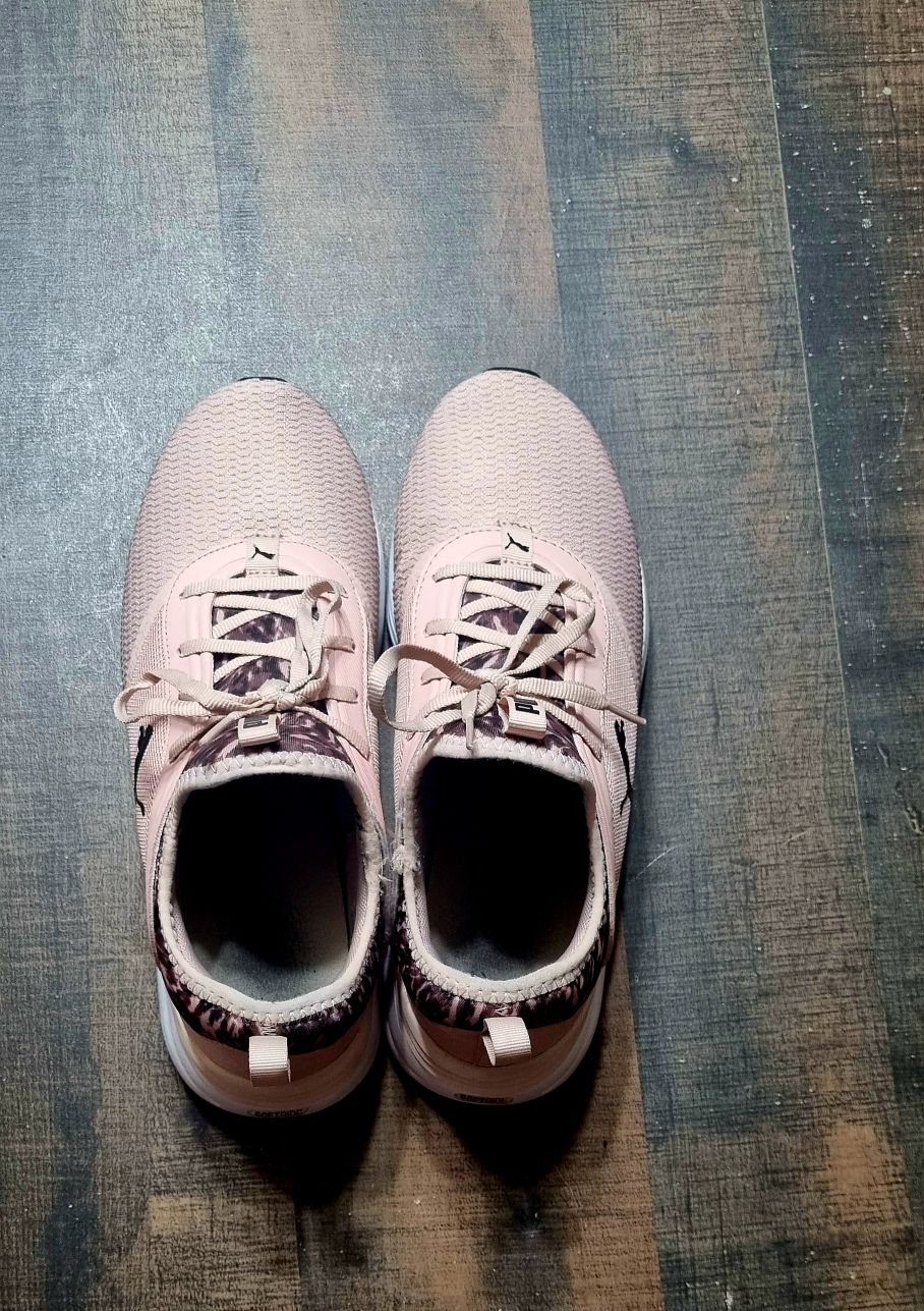 women sneakers