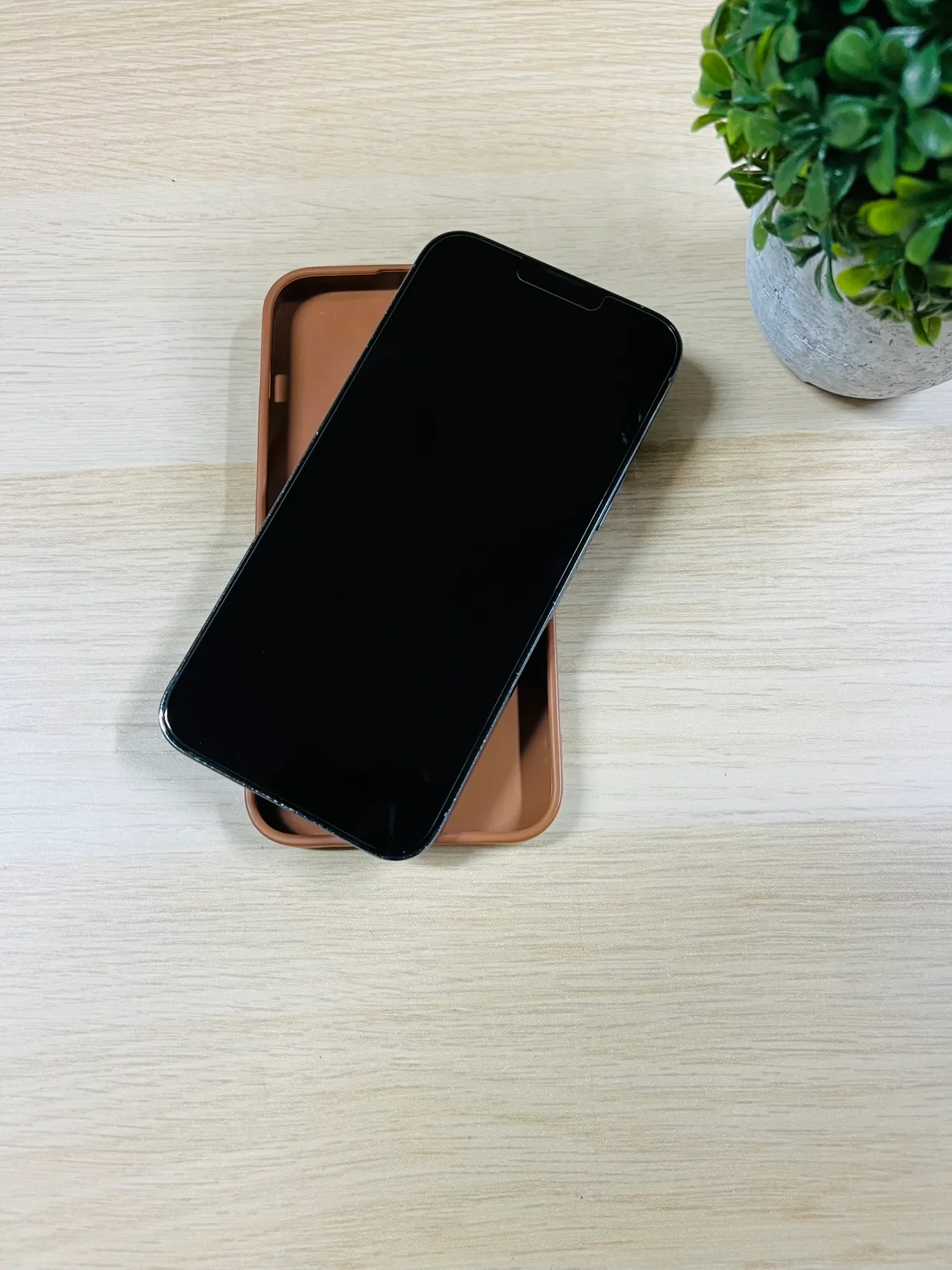 Apple iPhone 13 Pro Max - 256GB ( UNLOCKED ) Mint Condition thumbnail