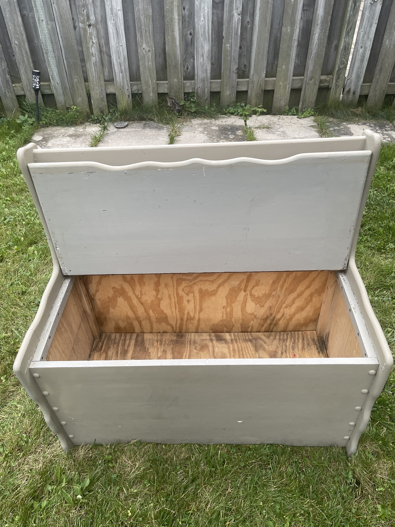 Storage Bench $10 - photo 2
