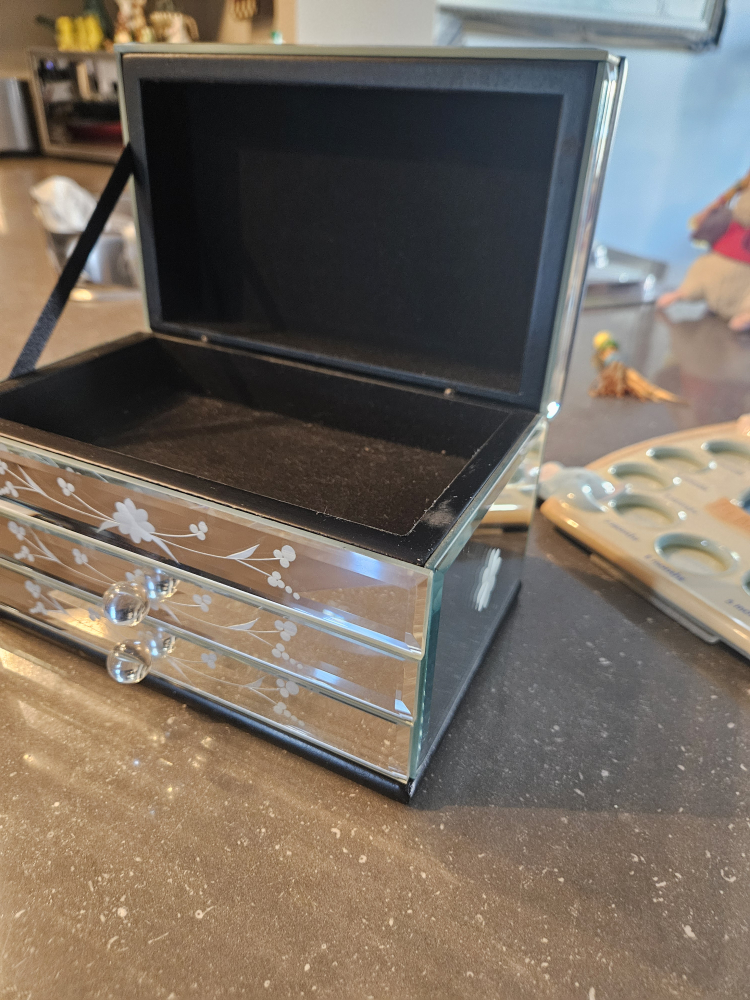 Jewelry box - photo 2