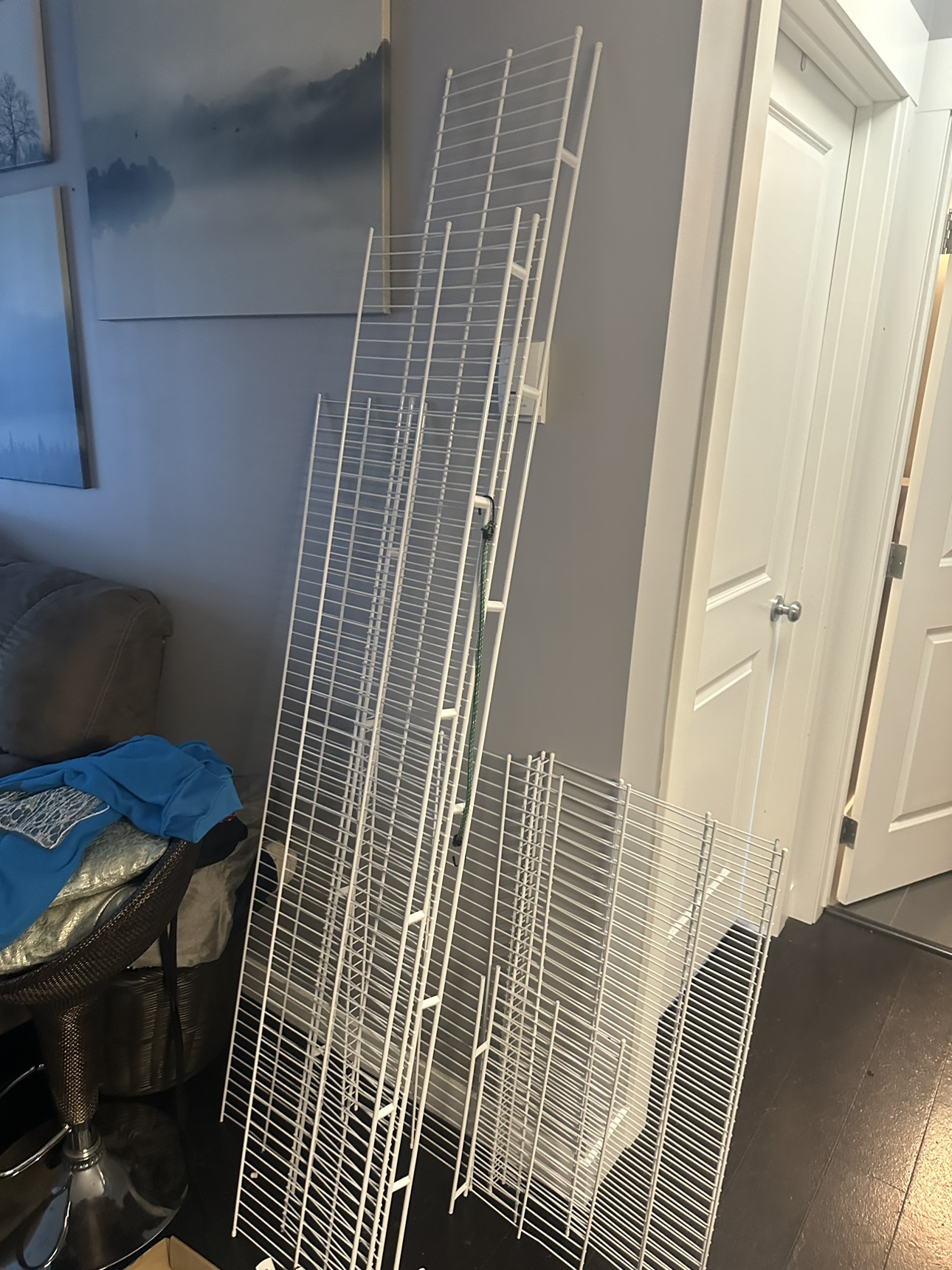 White Wire Shelving System - photo 2