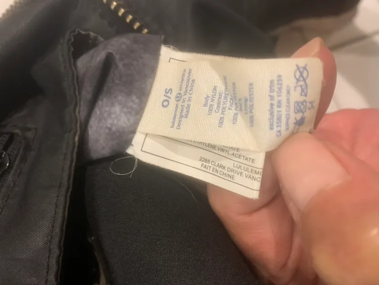 Lululemon Black Gym Bag image indicator(4)