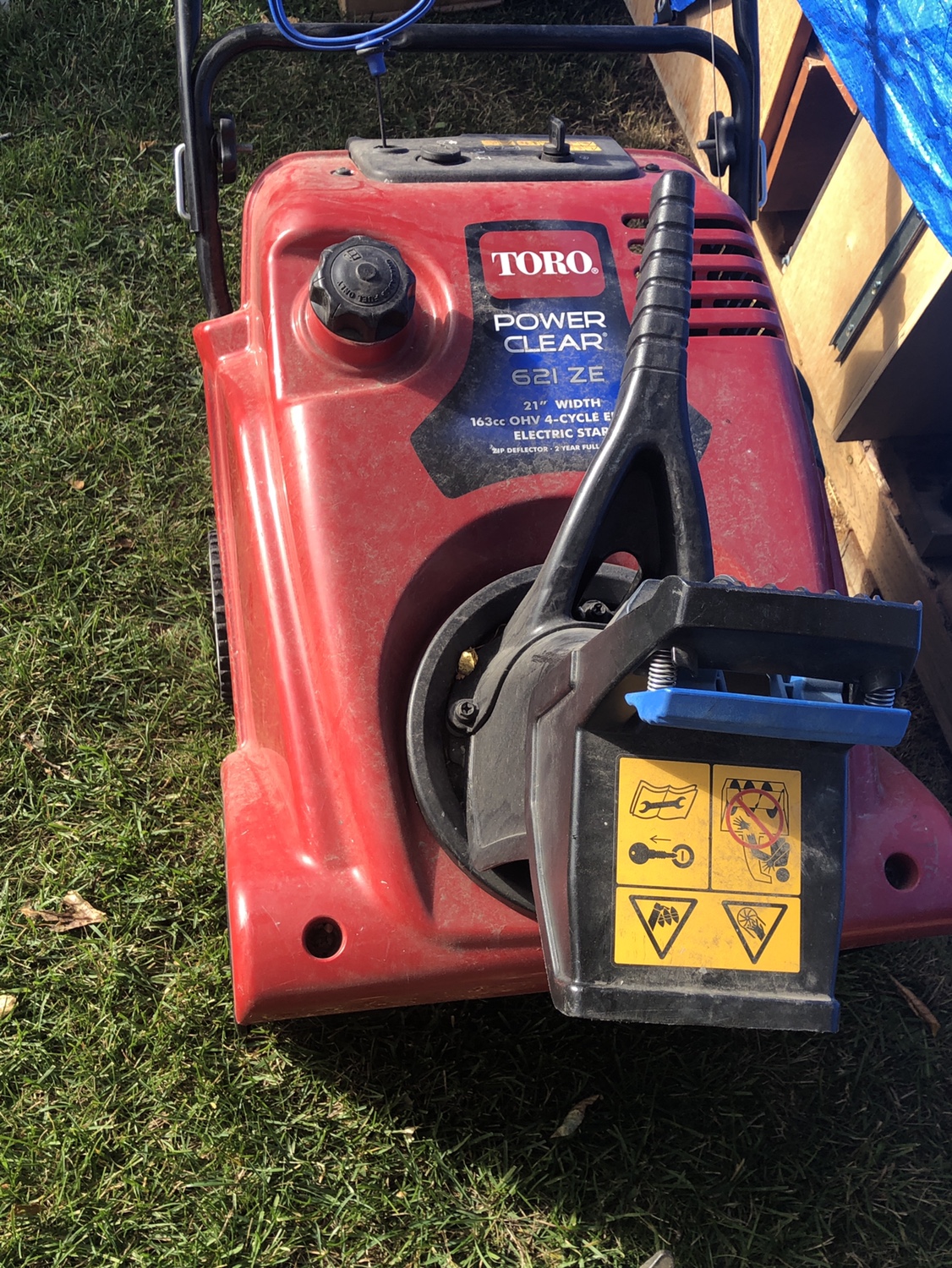 Toro Power Clear 621 ZE Snowblower - photo 3