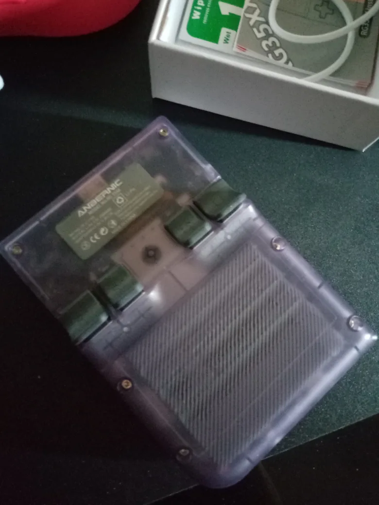 Anbernic RG35XX w/GarlisOS image indicator(3)