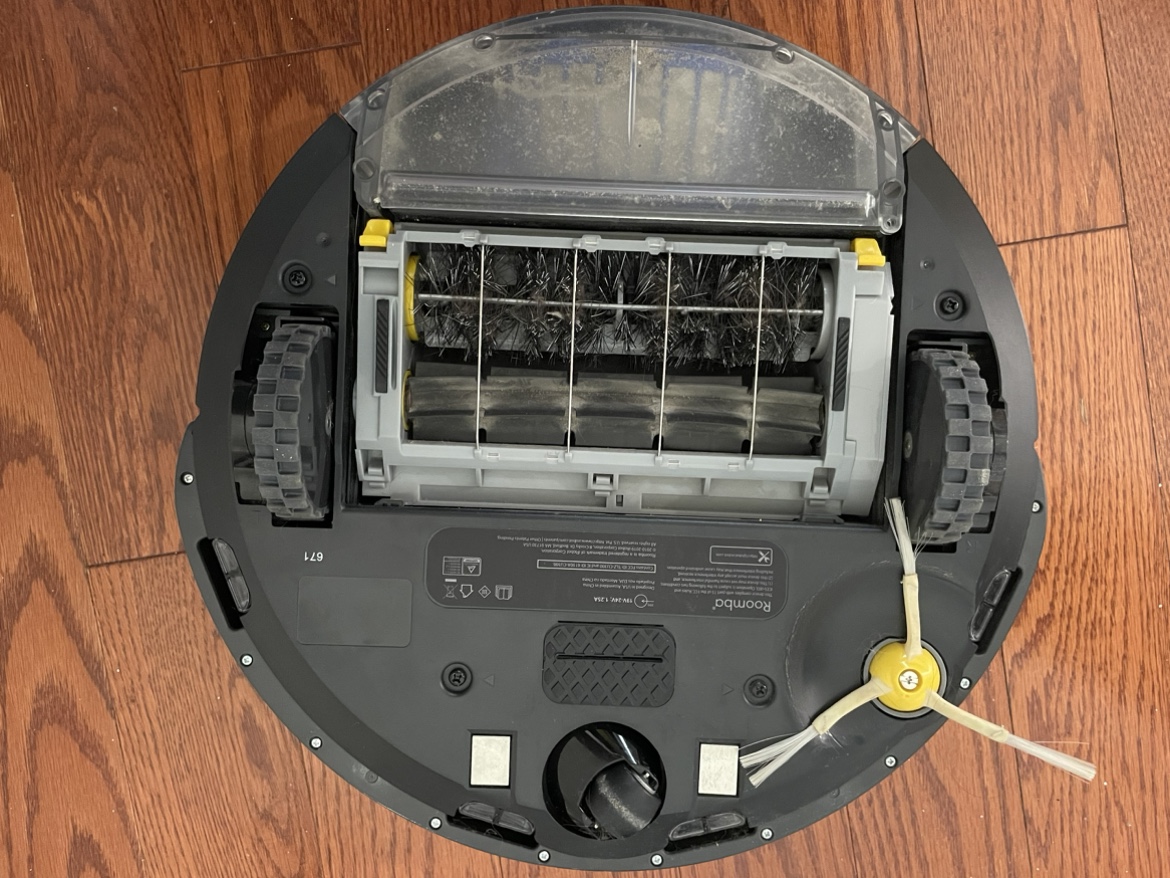 iRobot Roomba Vacuum 671 - photo 4