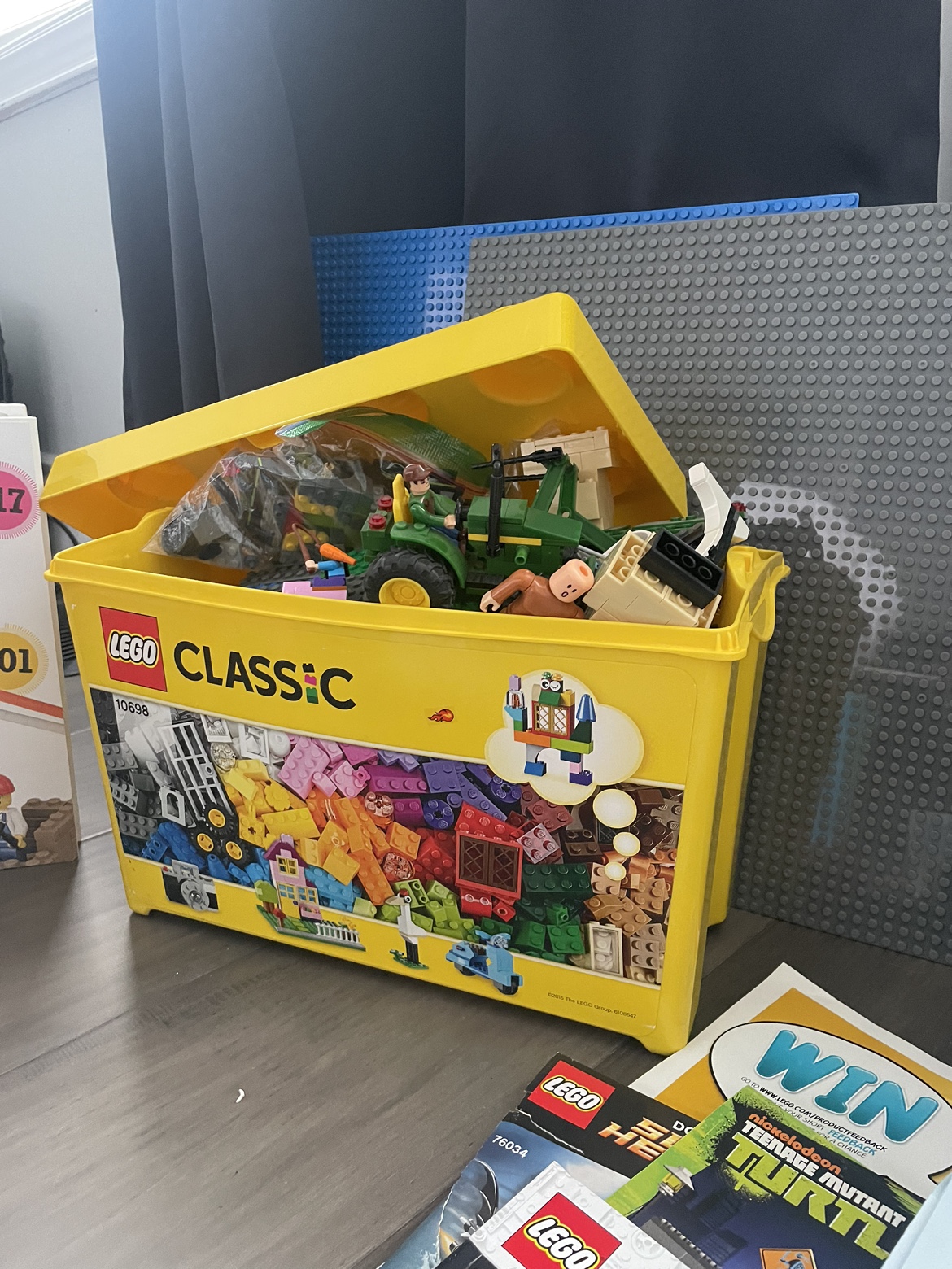 LEGO Lot- collection with books! - photo 5