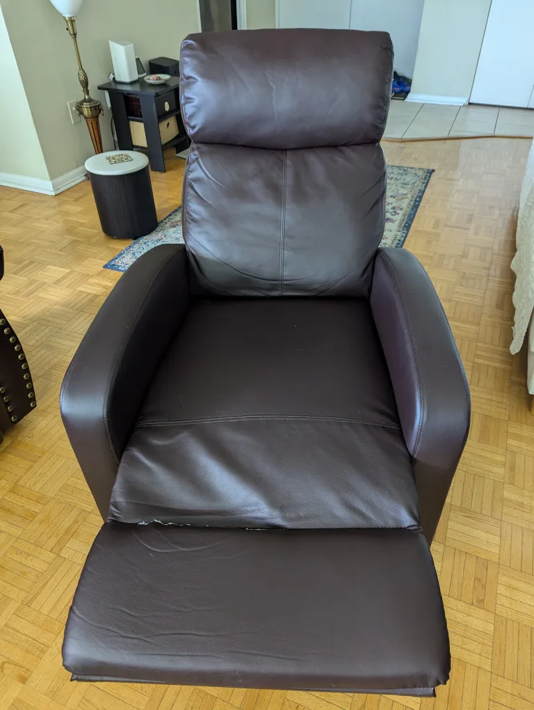 Reclining Armchair image indicator(3)