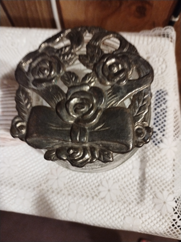 #freecycle Glass Potpourri Jar With Rose Lid - photo 3