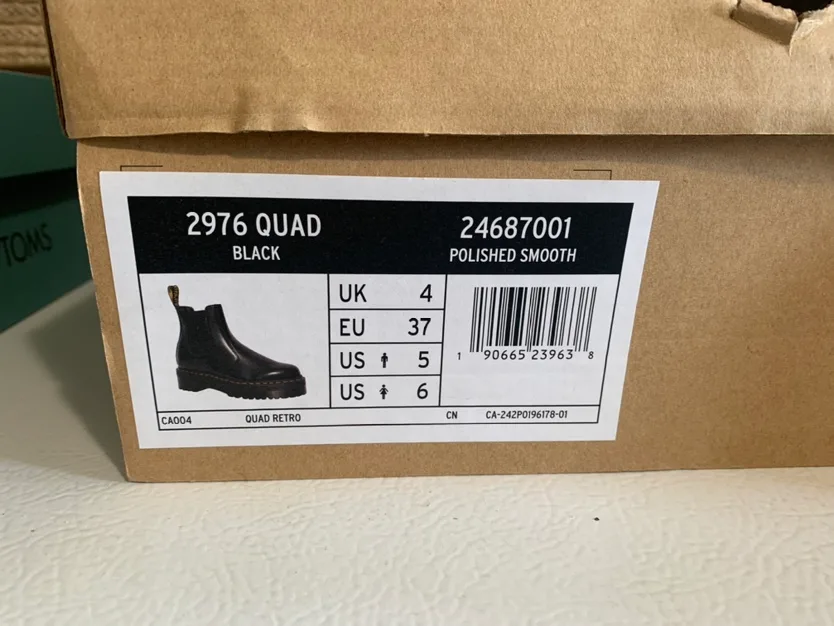 Dr. Martens Women's Chelsea Boots image indicator(6)