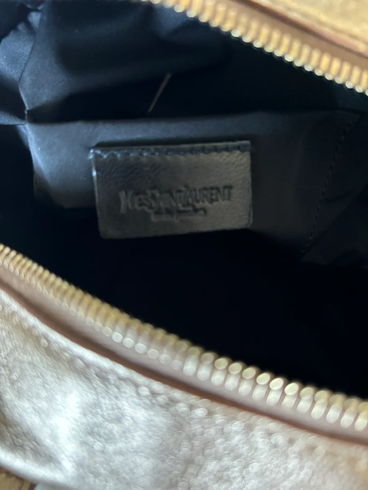 Yves Saint Laurent Y-Mail Gold Leather Handbag image indicator(5)