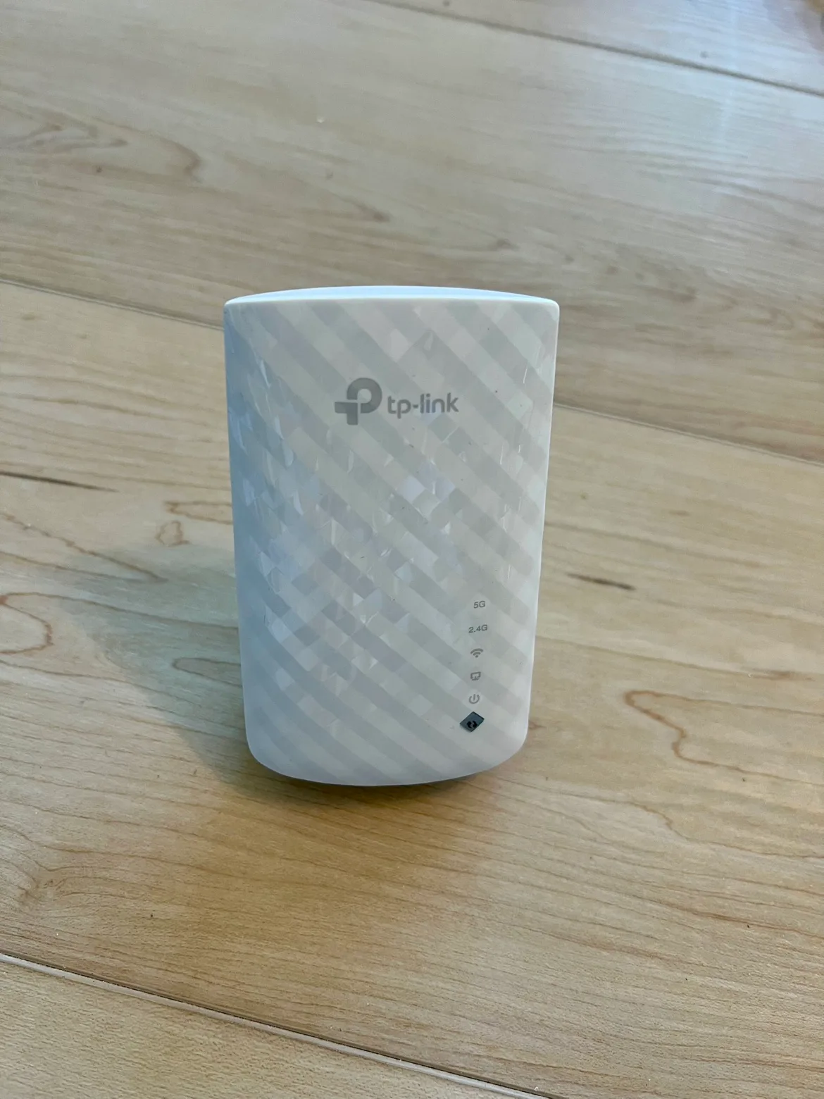 TP-Link Wi-Fi Range Extender AC750 thumbnail