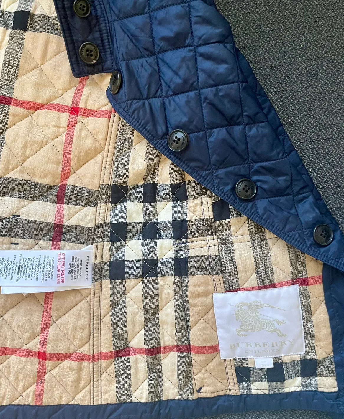 Burberry Children's Jacket 8 y.o. 128 cm image indicator(3)