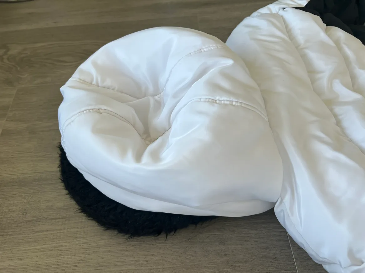 Guess Puffer Jacket Medium image indicator(9)