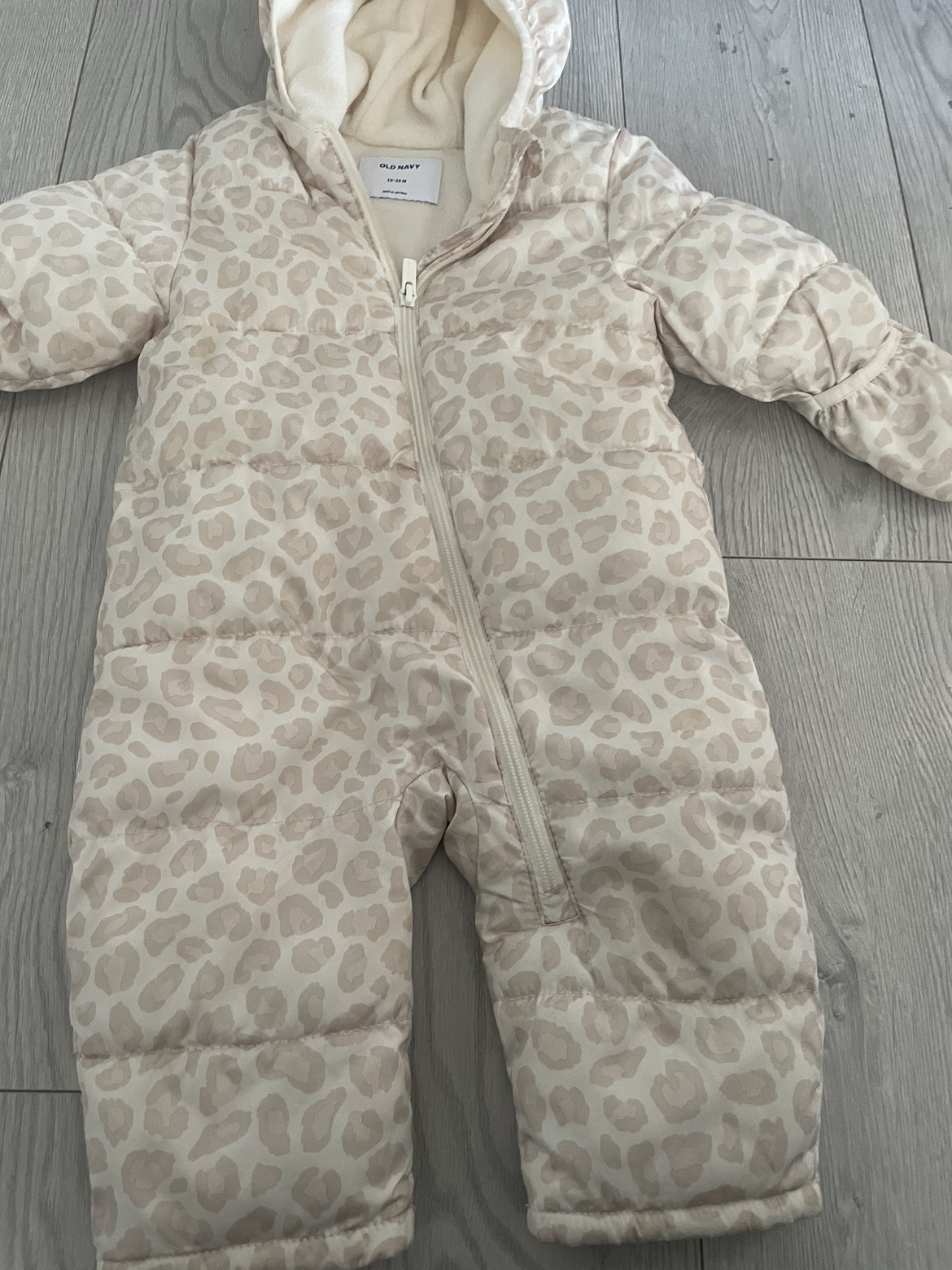 Old Navy Leopard Print Snowsuit for Baby - photo 2
