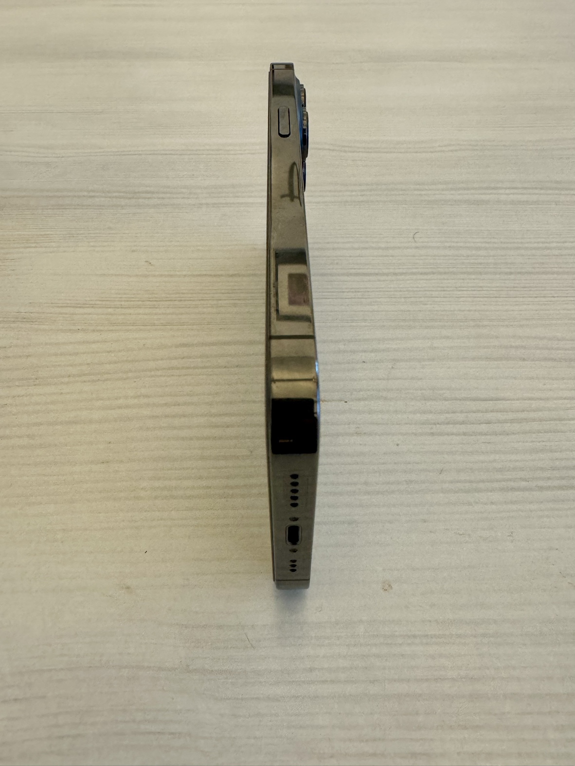 iPhone 13 Pro - photo 4